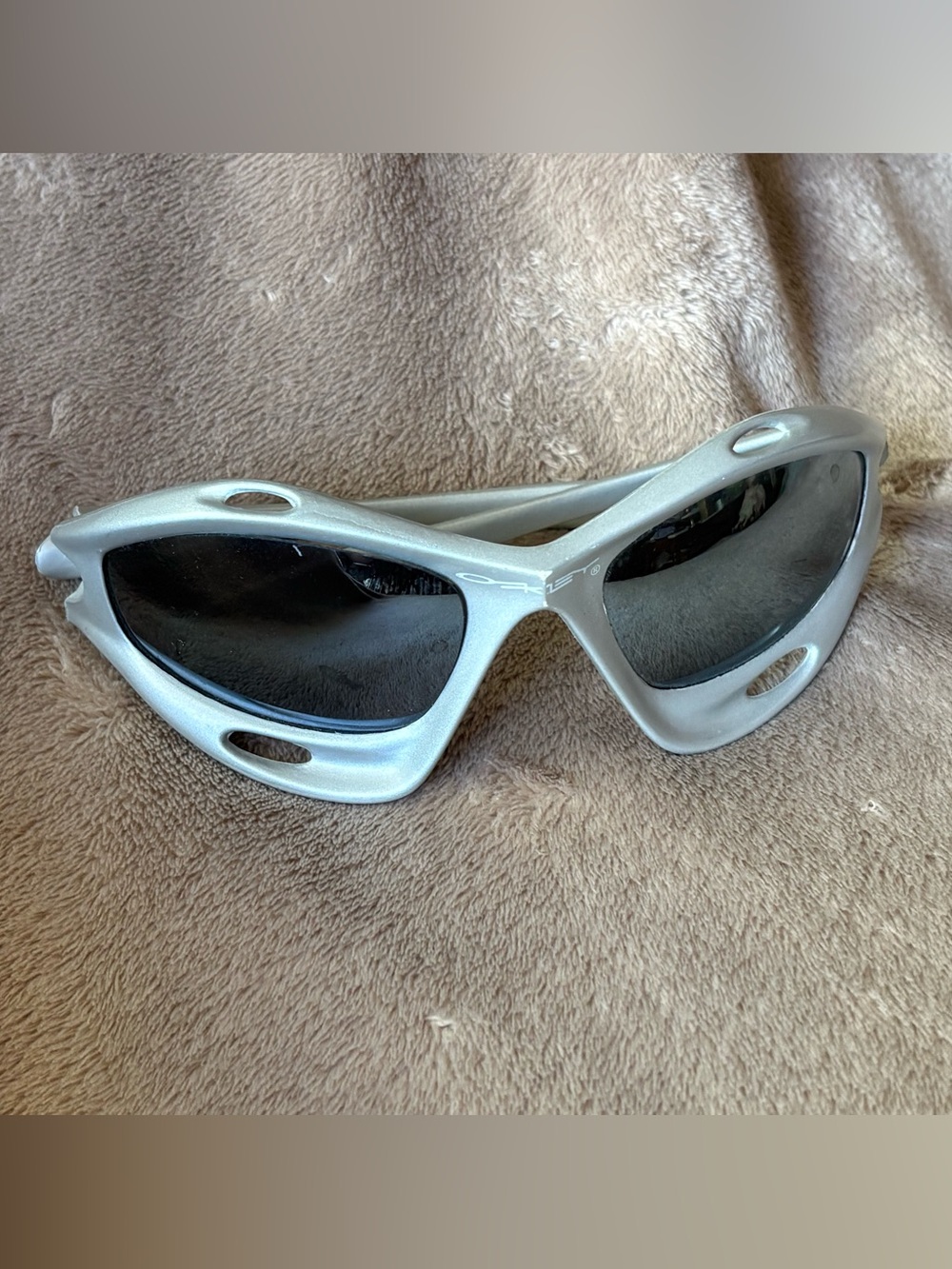 Sporty Sculpted Metallic Silver Sunglasses with Dark Lenses